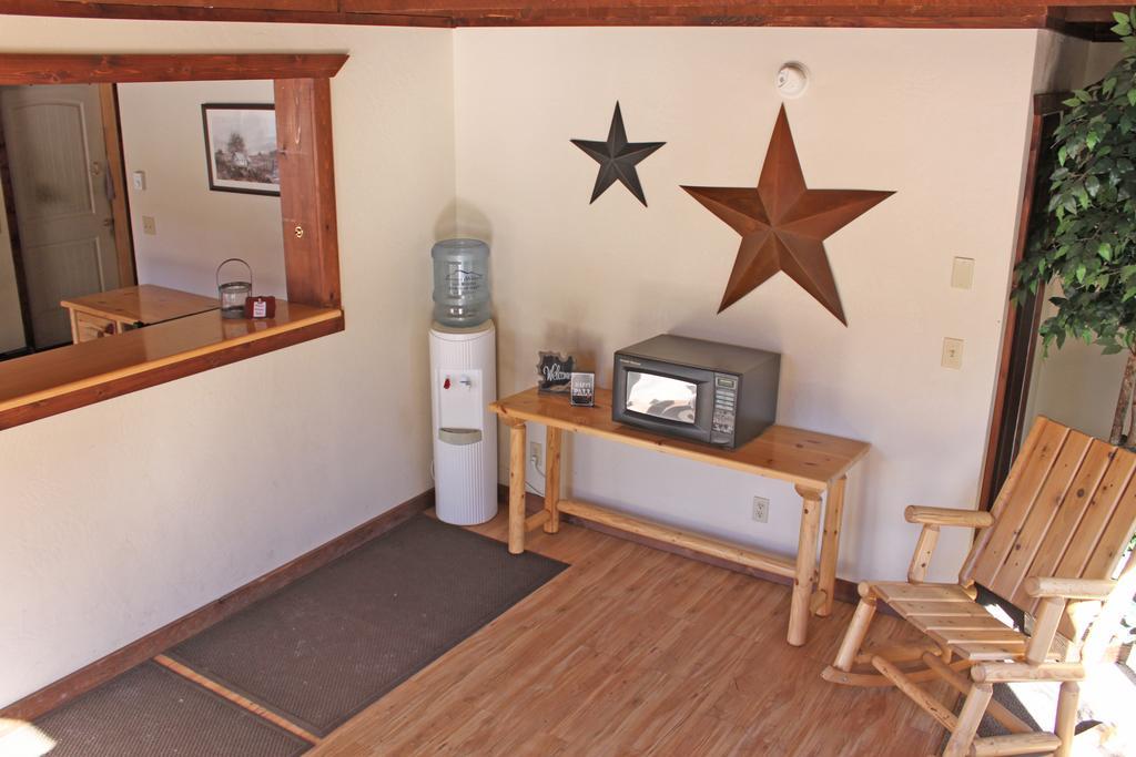 Rustic Inn McCall Exterior foto